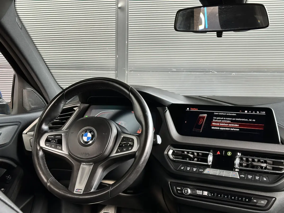 118i LCI | M-SPORT | NL-Auto | LED | AUT | 5-Deurs |