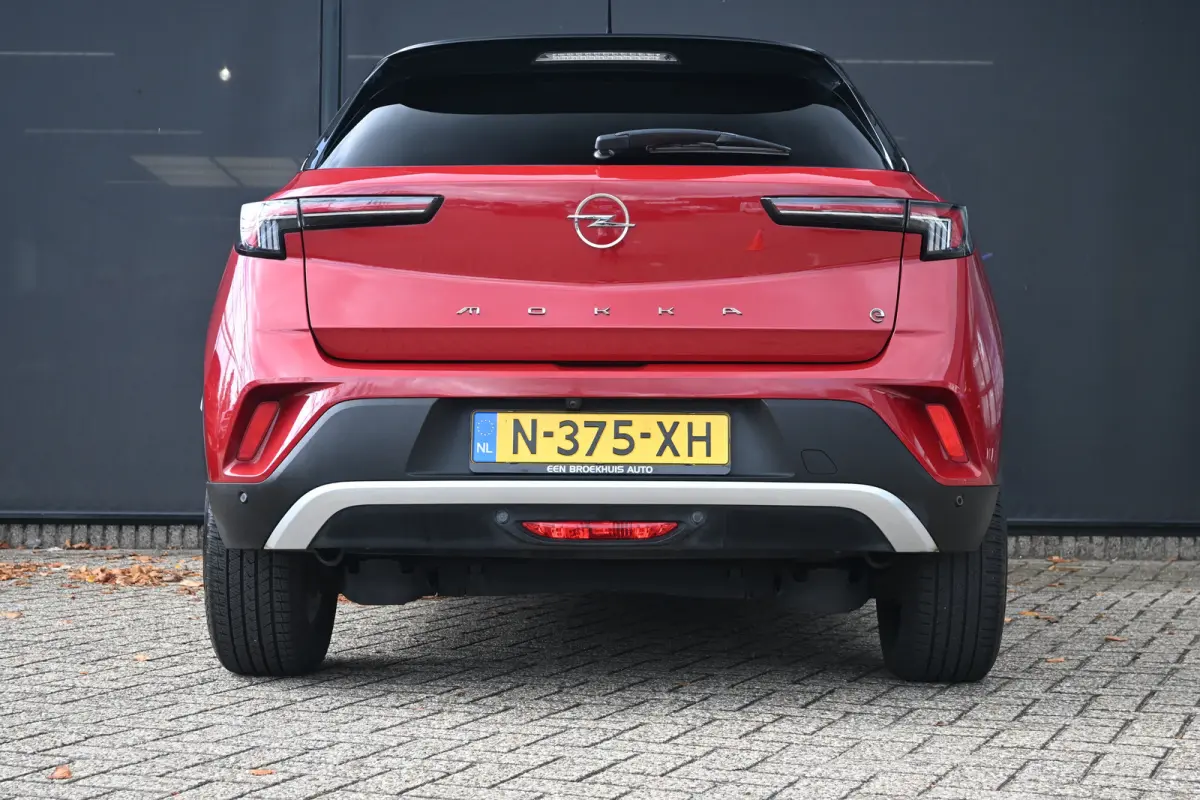 Elegance 50 kWh 3-Fase | Keyless Entry | Stoel/Stuuverwarrming | Dodehoek detectie | Adaptive Cruise Control | Full Led | Navigatie Full | Stoelverwarming | Achteruitrijcamera |