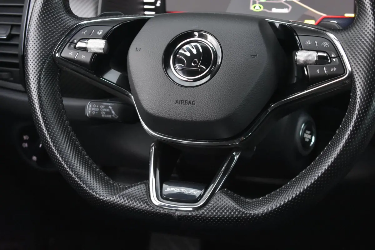 1.5 TSI Sportline Business 7p. | TREKHAAK | CANTON | CAMERA | NAP | DEALER ONDERHOUDEN | KEYLESS | STOELVERWARMING