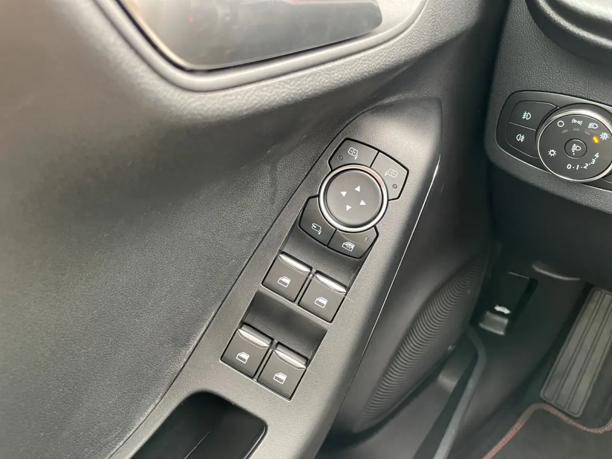 1.0 ST-Line X | B&O Audio | Camera | Apple Carplay | Cruise Control
