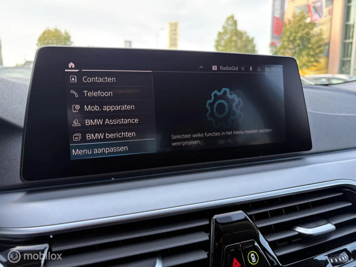 530e High Executive HUD / LED / Trekhaak