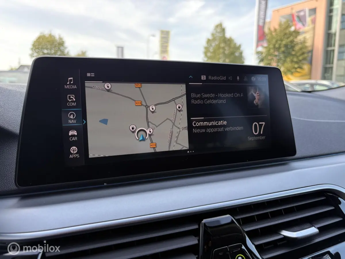 530e High Executive HUD / LED / Trekhaak
