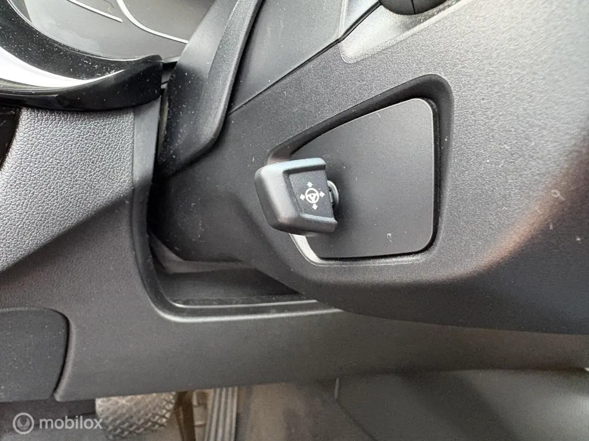 530e High Executive HUD / LED / Trekhaak