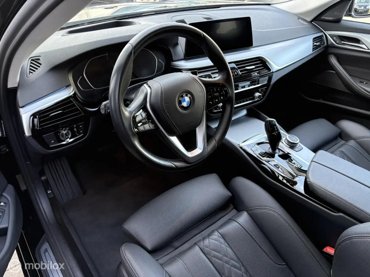 530e High Executive HUD / LED / Trekhaak