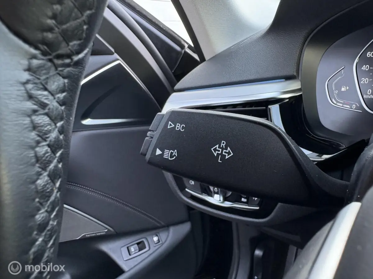 530e High Executive HUD / LED / Trekhaak