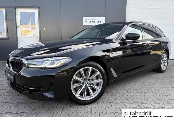 530e High Executive HUD / LED / Trekhaak