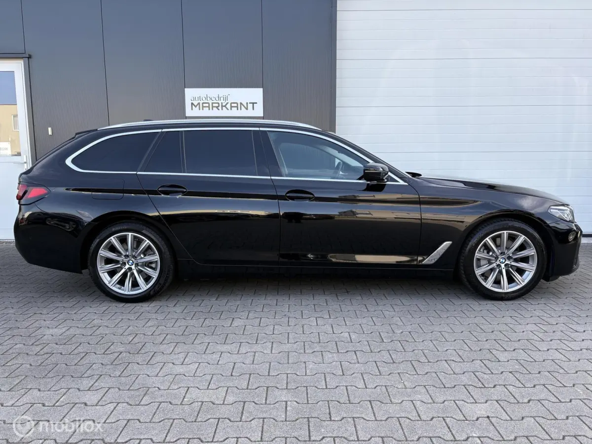 530e High Executive HUD / LED / Trekhaak