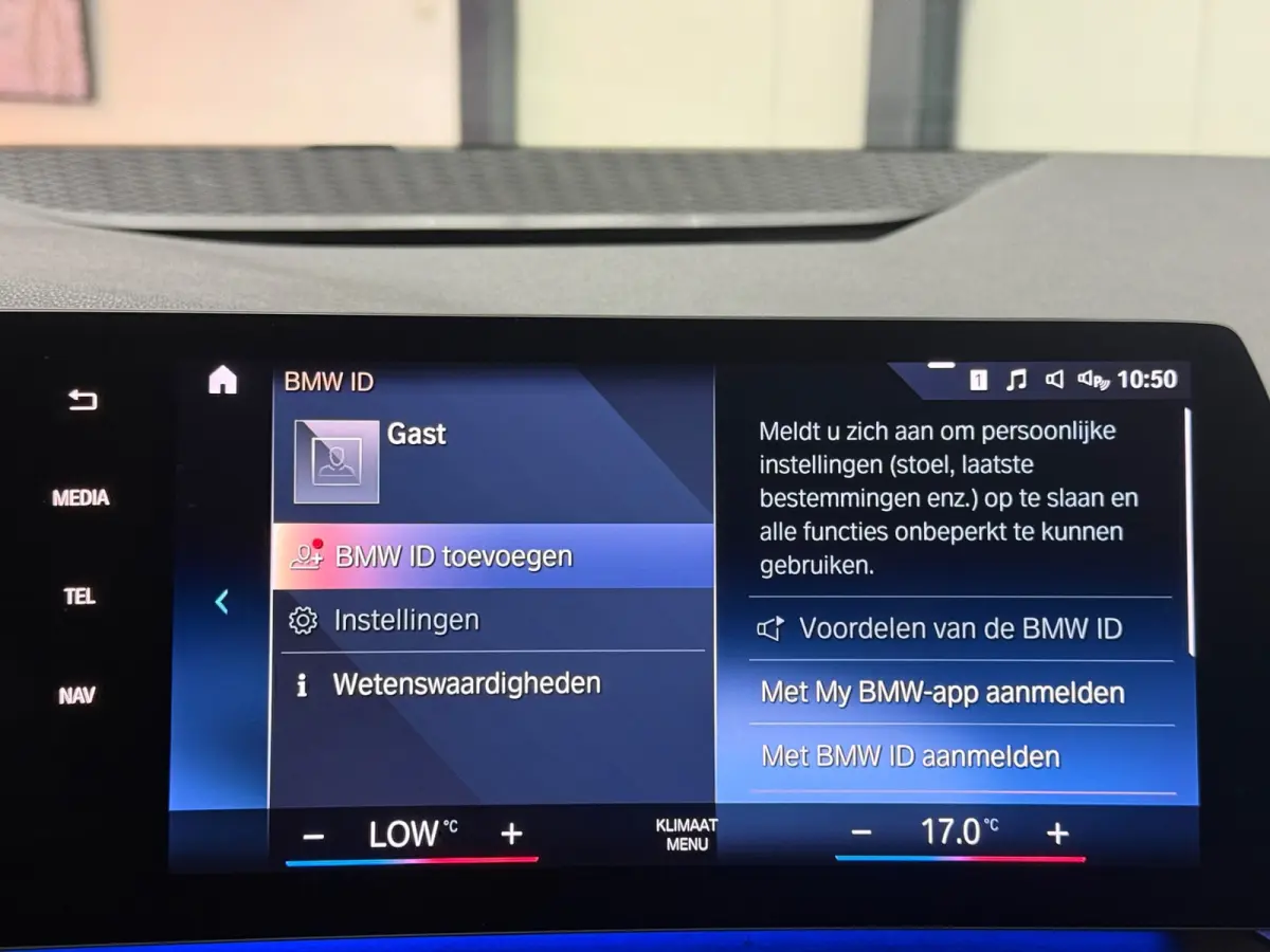 218i AUT 2023 Navi Leder Trekhaak LED Camera Cruise