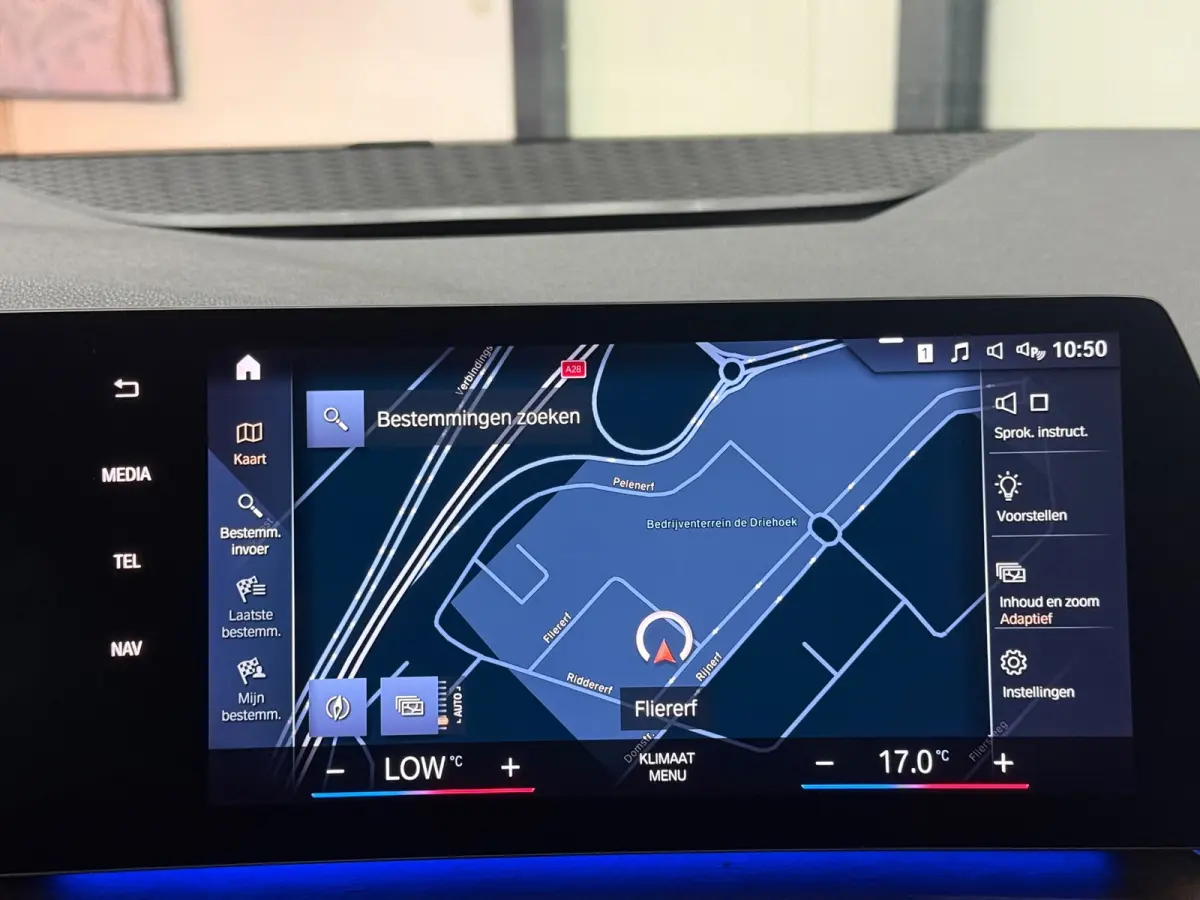 218i AUT 2023 Navi Leder Trekhaak LED Camera Cruise