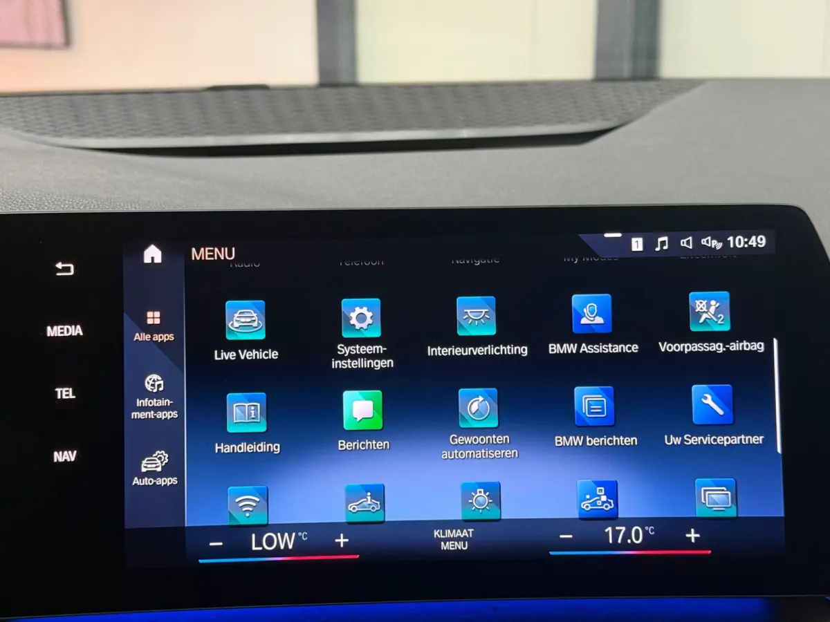 218i AUT 2023 Navi Leder Trekhaak LED Camera Cruise
