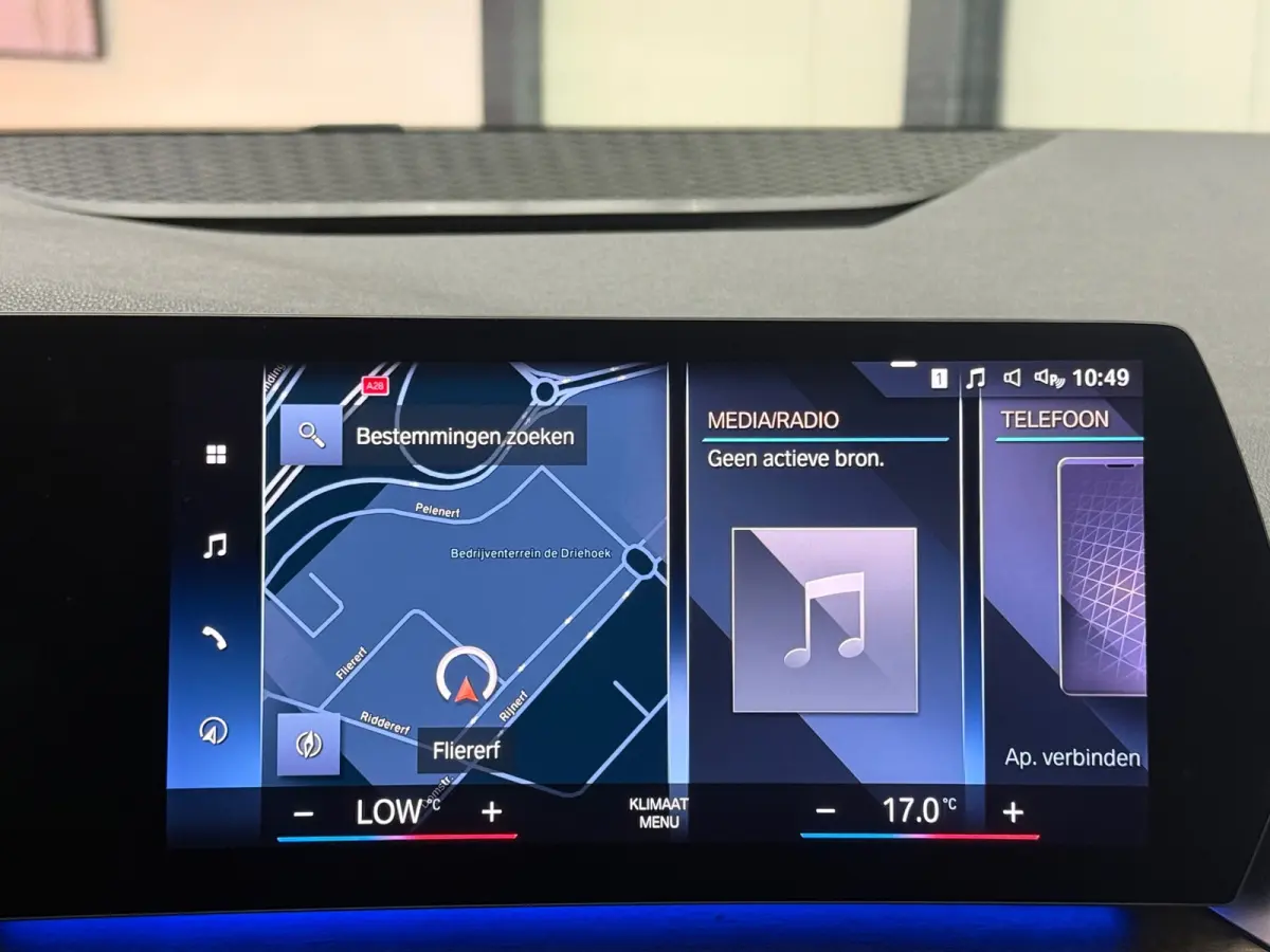 218i AUT 2023 Navi Leder Trekhaak LED Camera Cruise