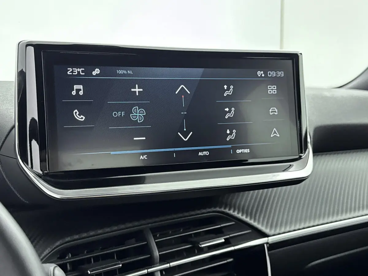 EV Active 50 kWh | ACCU 97% | 1ste eigenaar | Apple CarPlay | Cruise control | LED verlichting | Climate control |