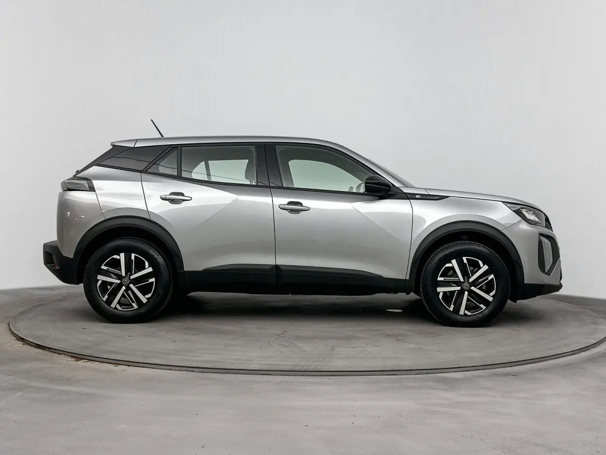 EV Active 50 kWh | ACCU 97% | 1ste eigenaar | Apple CarPlay | Cruise control | LED verlichting | Climate control |