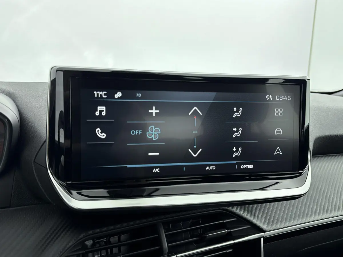 EV Active 50 kWh | ACCU 97% | 1ste eigenaar | Apple CarPlay | Cruise control | LED verlichting | Climate control |