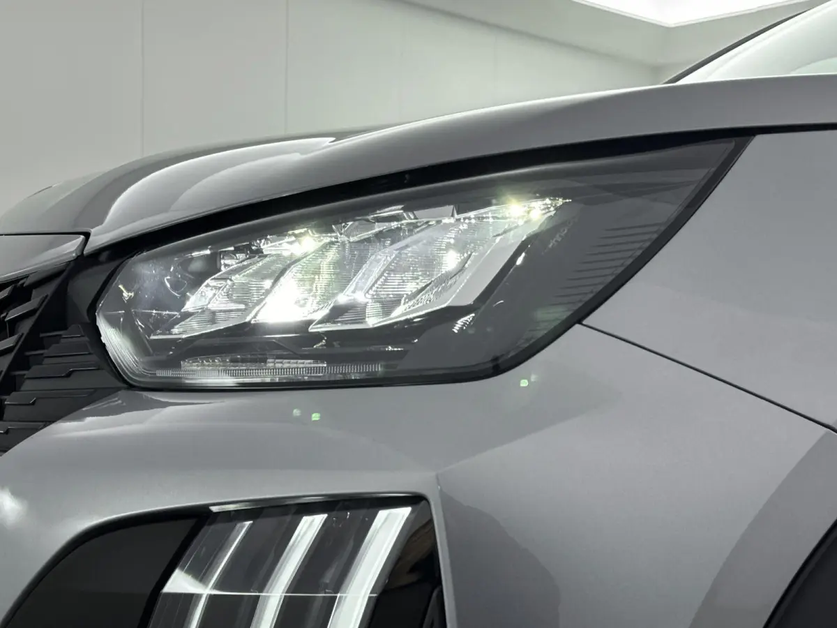 EV Active 50 kWh | ACCU 97% | 1ste eigenaar | Apple CarPlay | Cruise control | LED verlichting | Climate control |