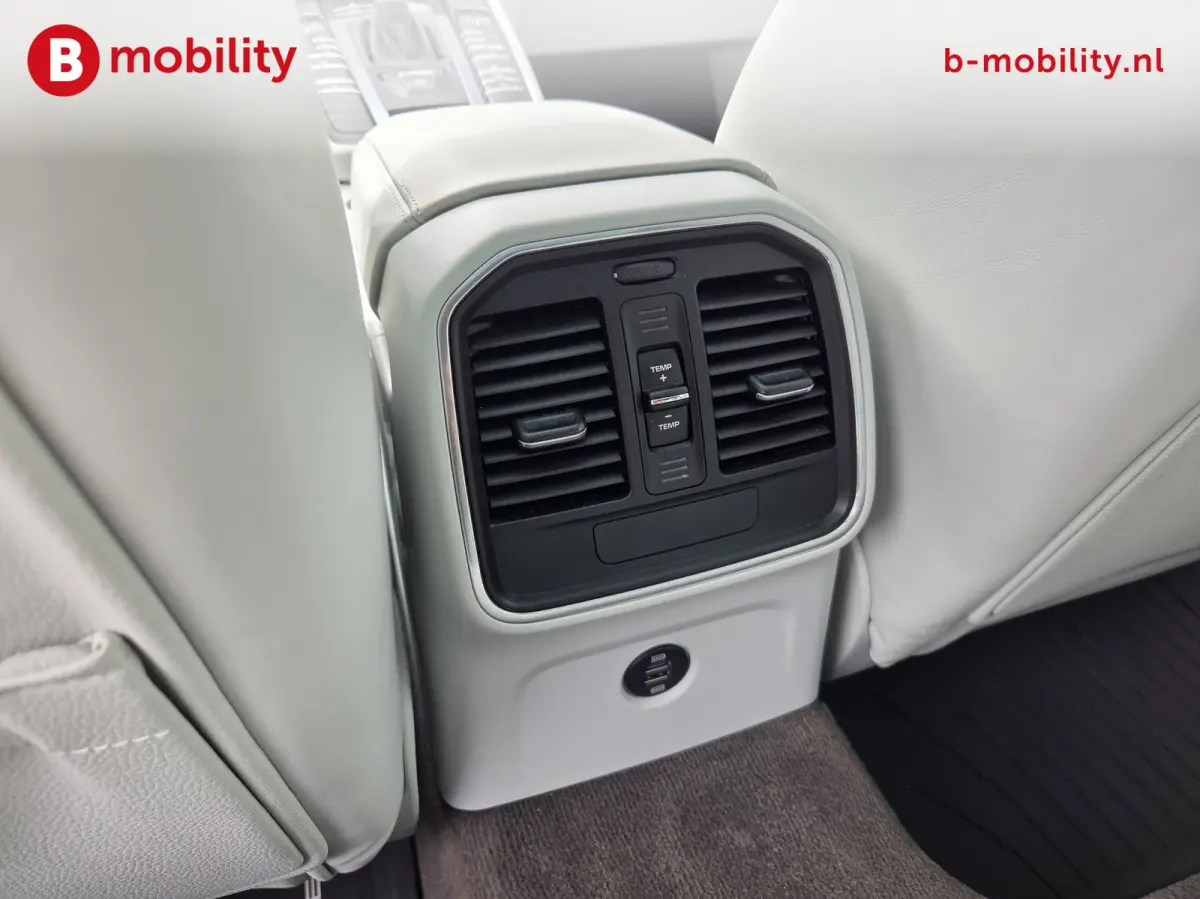 3.0 S Trekhaak 2400kg Panoramadak Surround View Lane Assist | Adaptive Cruise Control | Bose Sound | Stoelverwarming