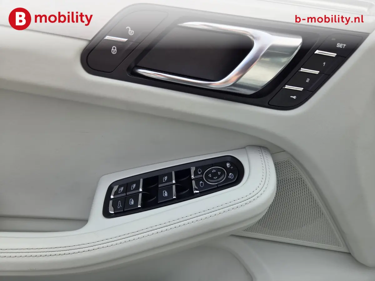 3.0 S Trekhaak 2400kg Panoramadak Surround View Lane Assist | Adaptive Cruise Control | Bose Sound | Stoelverwarming