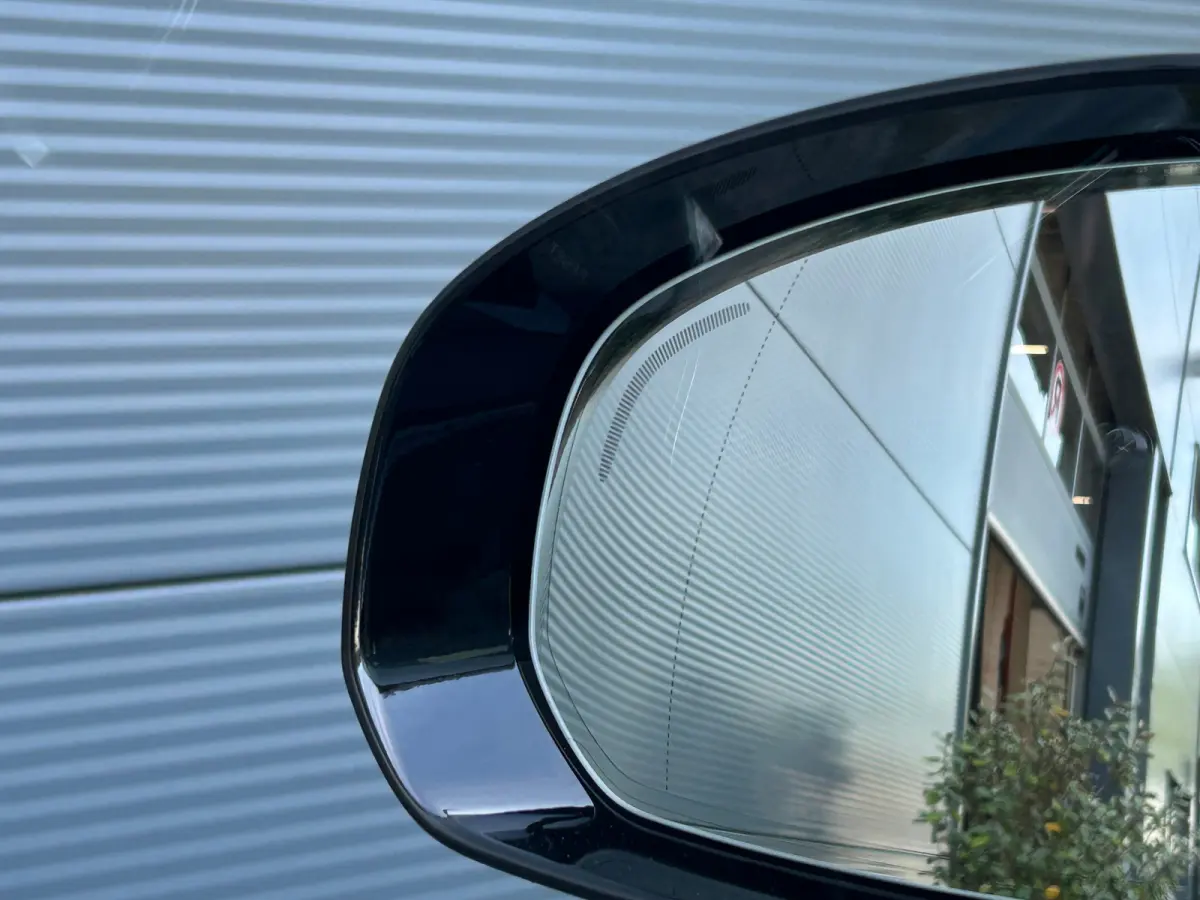 2.0 T6 Plug-in hybrid AWD Ultimate Dark | HU-Display | Harman/Kardon | Camera | Panoramadak |