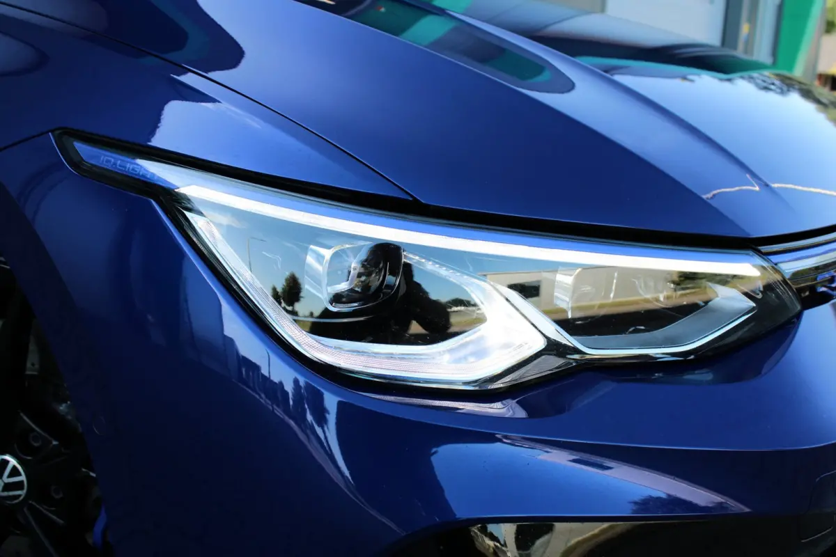 2.0 TSI R 4M R20 PERFORMANCE | 20 JAHRE | AKRAPOVIC | LEDER | PANO | H&K | CAMERA | ACC | LED IQ | 19"ESTORIL | 1E