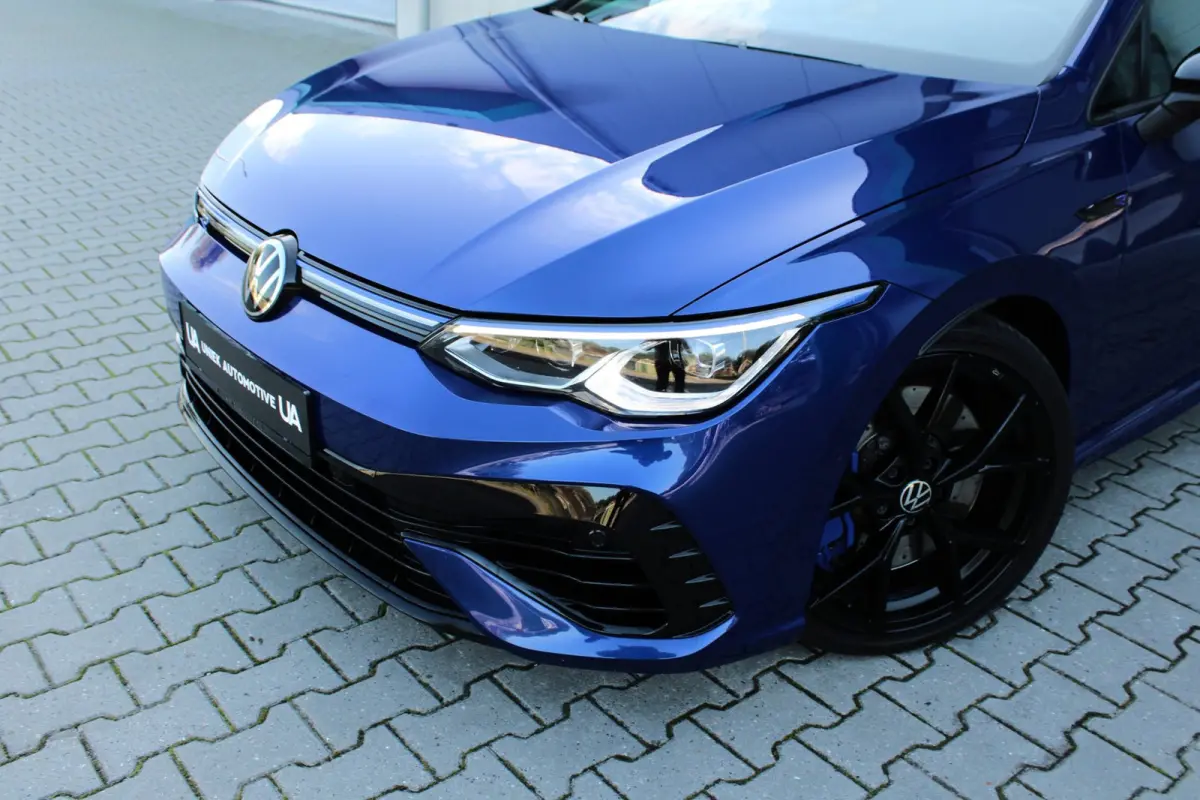 2.0 TSI R 4M R20 PERFORMANCE | 20 JAHRE | AKRAPOVIC | LEDER | PANO | H&K | CAMERA | ACC | LED IQ | 19"ESTORIL | 1E