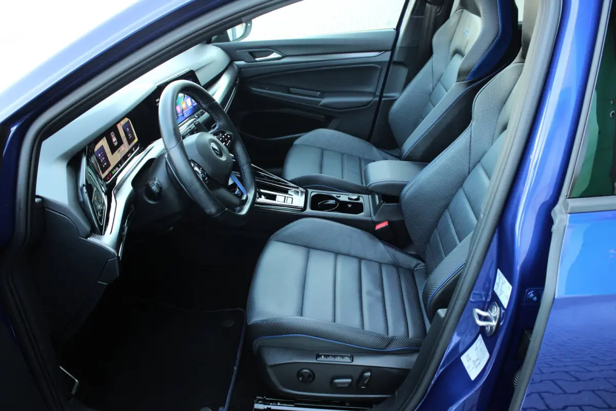 2.0 TSI R 4M R20 PERFORMANCE | 20 JAHRE | AKRAPOVIC | LEDER | PANO | H&K | CAMERA | ACC | LED IQ | 19"ESTORIL | 1E
