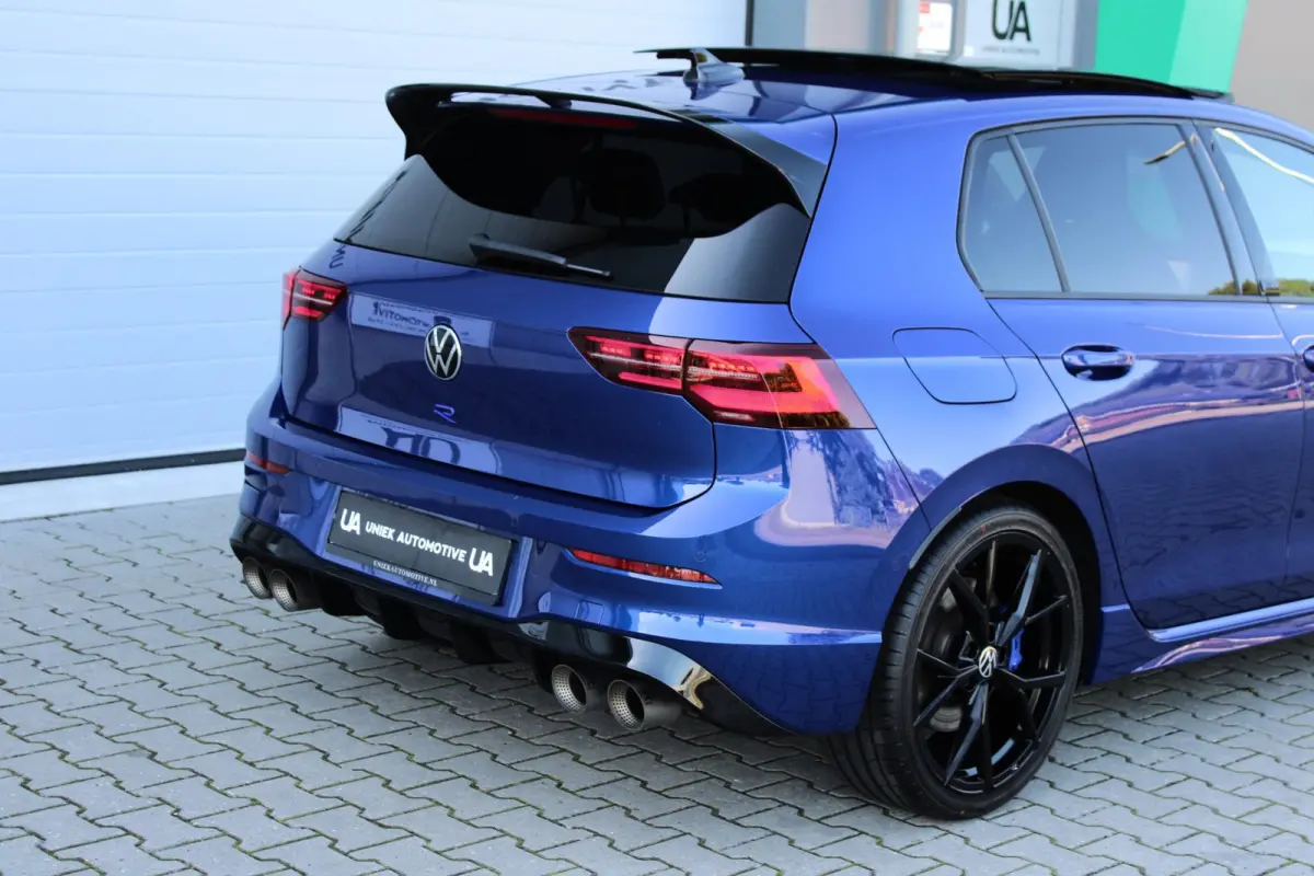 2.0 TSI R 4M R20 PERFORMANCE | 20 JAHRE | AKRAPOVIC | LEDER | PANO | H&K | CAMERA | ACC | LED IQ | 19"ESTORIL | 1E