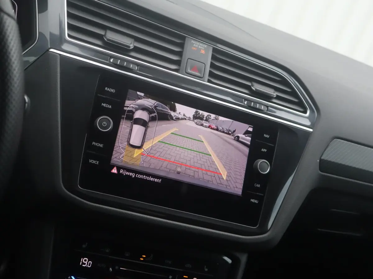 1.4 TSI eHybrid 245pk DSG R-Line Business+ | Soh 90% | Winter Pakket | Trailer Pakket