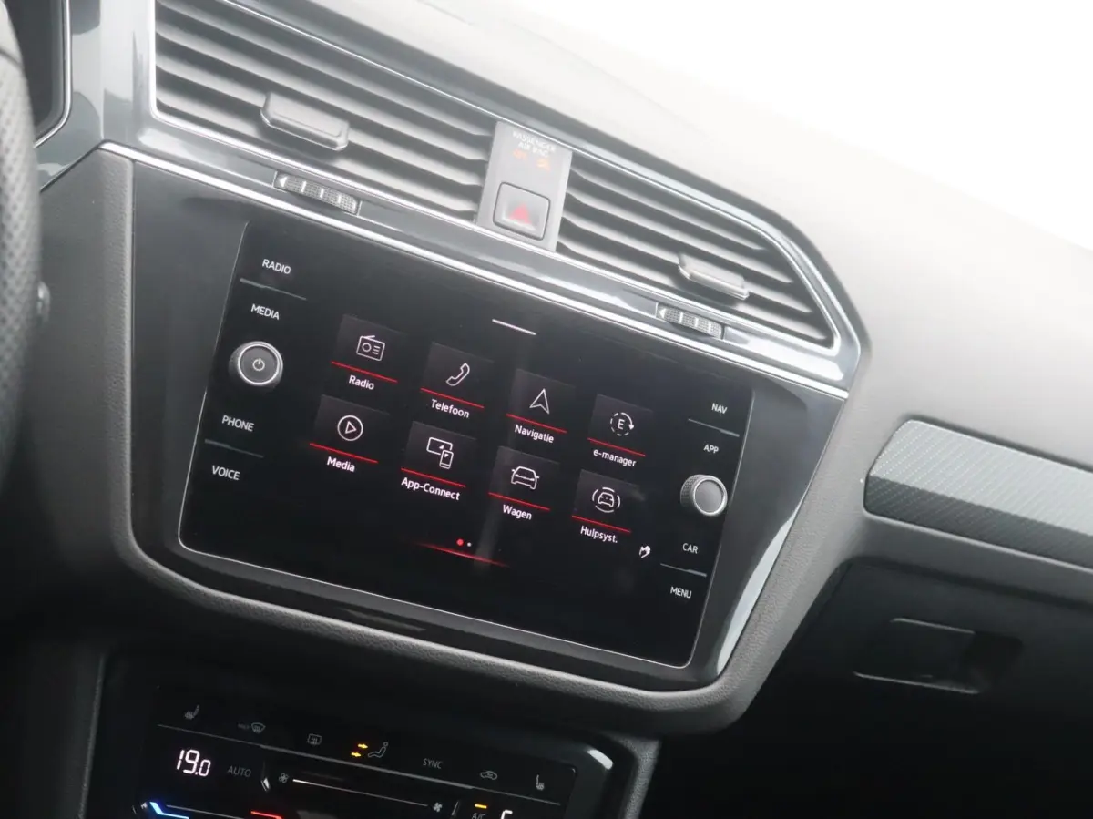 1.4 TSI eHybrid 245pk DSG R-Line Business+ | Soh 90% | Winter Pakket | Trailer Pakket