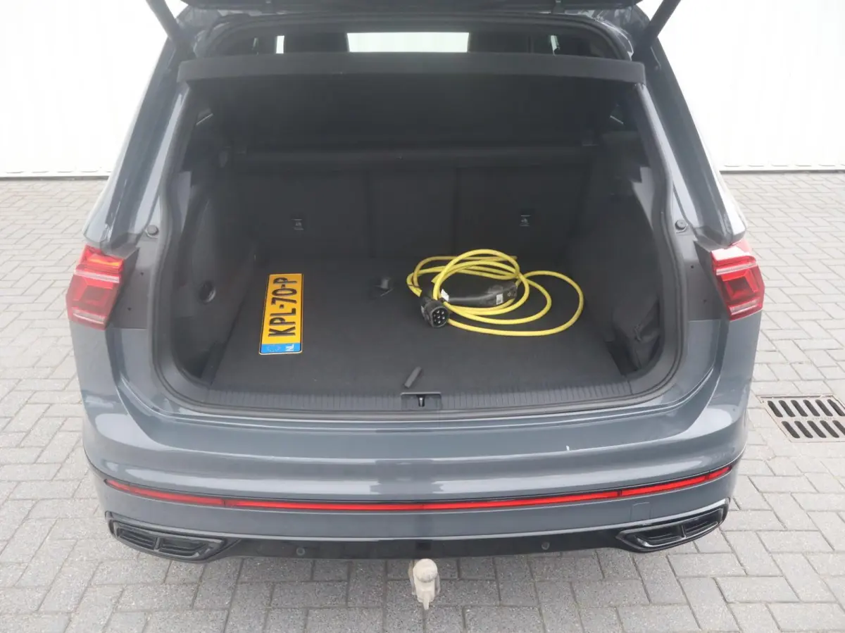 1.4 TSI eHybrid 245pk DSG R-Line Business+ | Soh 90% | Winter Pakket | Trailer Pakket