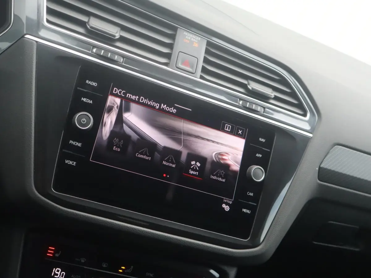 1.4 TSI eHybrid 245pk DSG R-Line Business+ | Soh 90% | Winter Pakket | Trailer Pakket