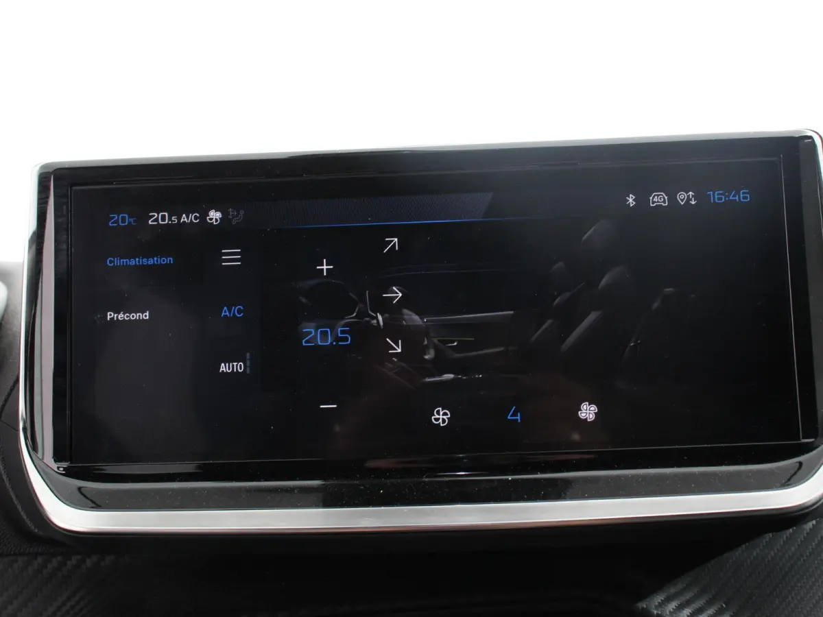 EV Allure 50 kWh Navigatie Apple Carplay Android Auto Camera Parkeerhulp Adaptive cruise control Dodehoekassistent Full Led Climate Control Virtual Cockpit Lichtmetalen velgen