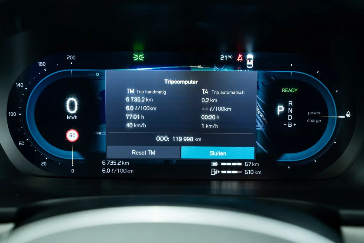 T6 350PK AWD Plus Dark | 360° | Panoramadak | 19" | Power Seats | HK Audio | Climate Pack
