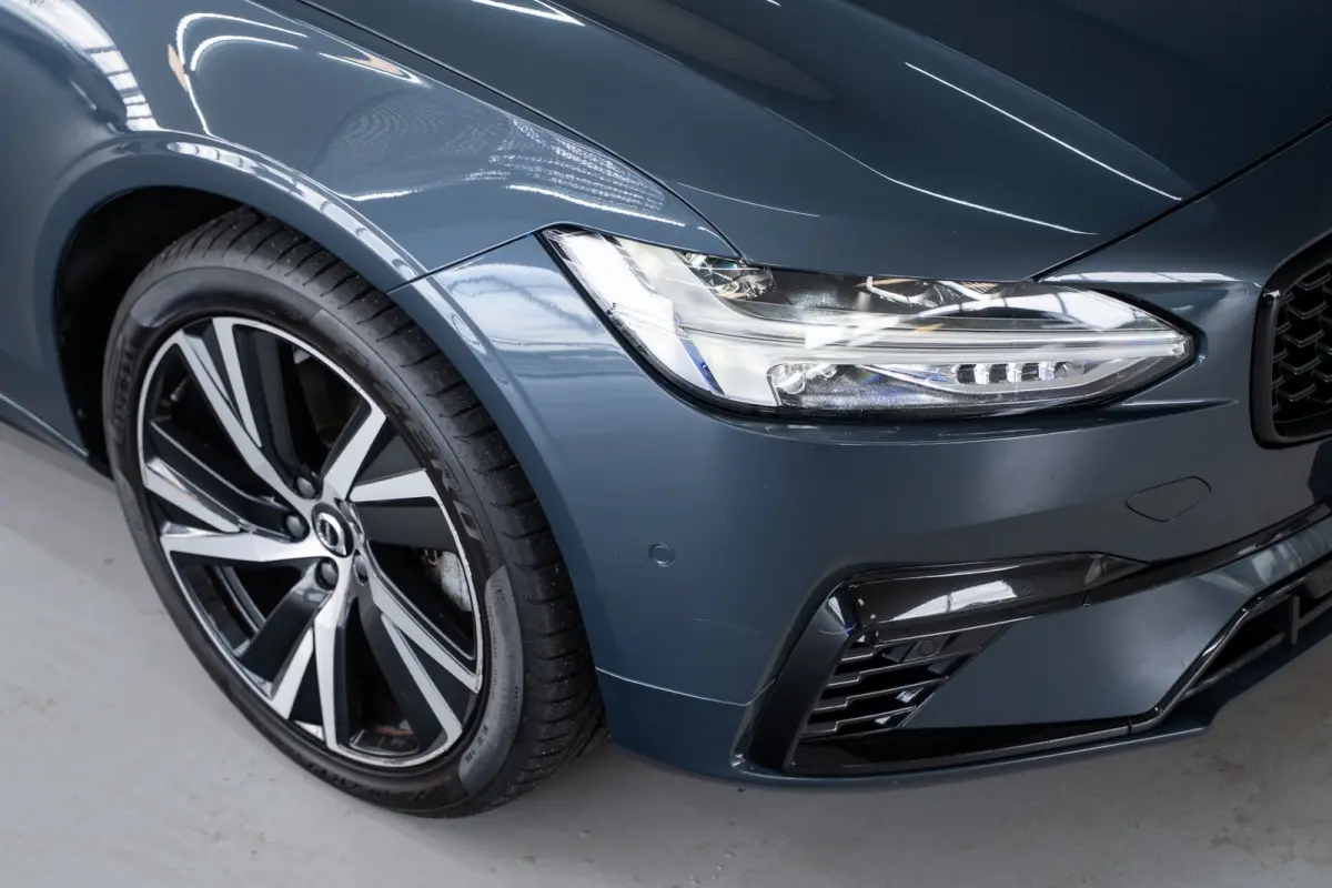 T6 350PK AWD Plus Dark | 360° | Panoramadak | 19" | Power Seats | HK Audio | Climate Pack