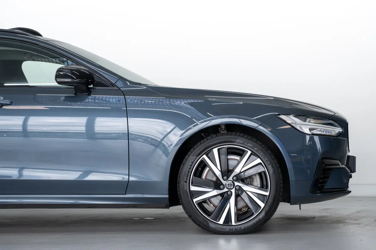 T6 350PK AWD Plus Dark | 360° | Panoramadak | 19" | Power Seats | HK Audio | Climate Pack