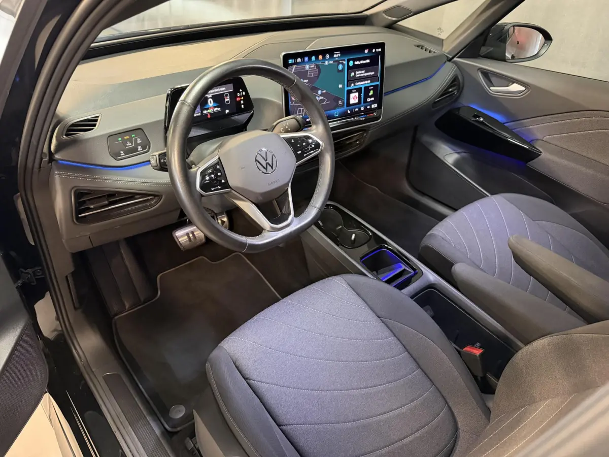 Pure 52 kWh 18"/SOH 99%/Adaptieve Cruise/Apple Carplay & Android Auto/DAB/Navigatie/Sfeerverlichting/Camera/Stuur + stoelverwarming