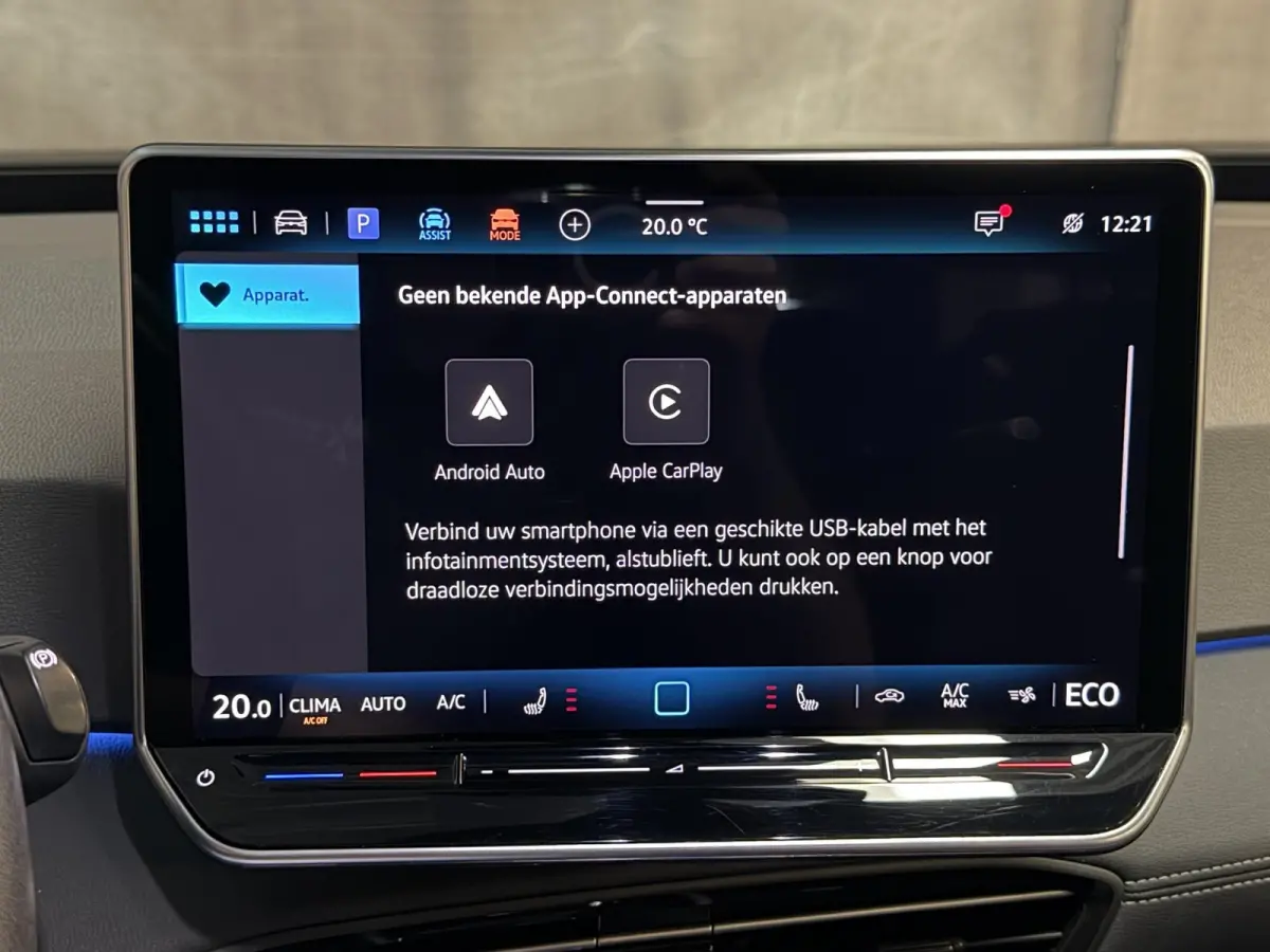 Pure 52 kWh 18"/SOH 99%/Adaptieve Cruise/Apple Carplay & Android Auto/DAB/Navigatie/Sfeerverlichting/Camera/Stuur + stoelverwarming