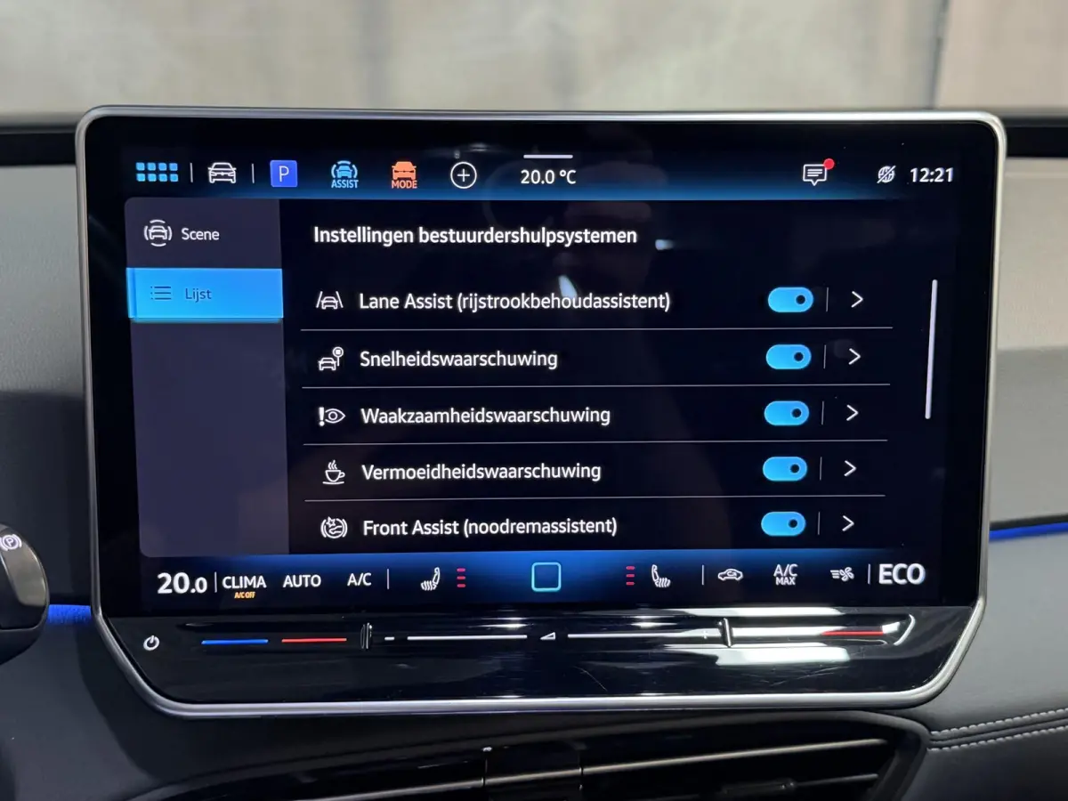 Pure 52 kWh 18"/SOH 99%/Adaptieve Cruise/Apple Carplay & Android Auto/DAB/Navigatie/Sfeerverlichting/Camera/Stuur + stoelverwarming