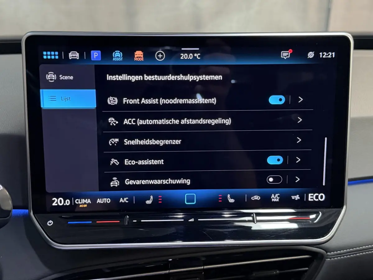 Pure 52 kWh 18"/SOH 99%/Adaptieve Cruise/Apple Carplay & Android Auto/DAB/Navigatie/Sfeerverlichting/Camera/Stuur + stoelverwarming