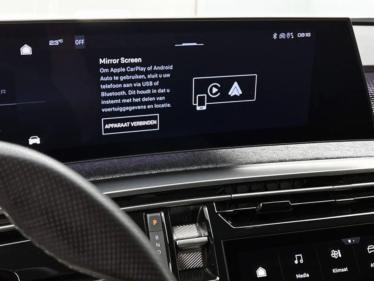 GT 73 kWh | ACCU 97% | Navigatie | Alcantara Bekleding | Achteruitrijcamera | Elektrische Achterklep | Apple Carplay / Android Auto |