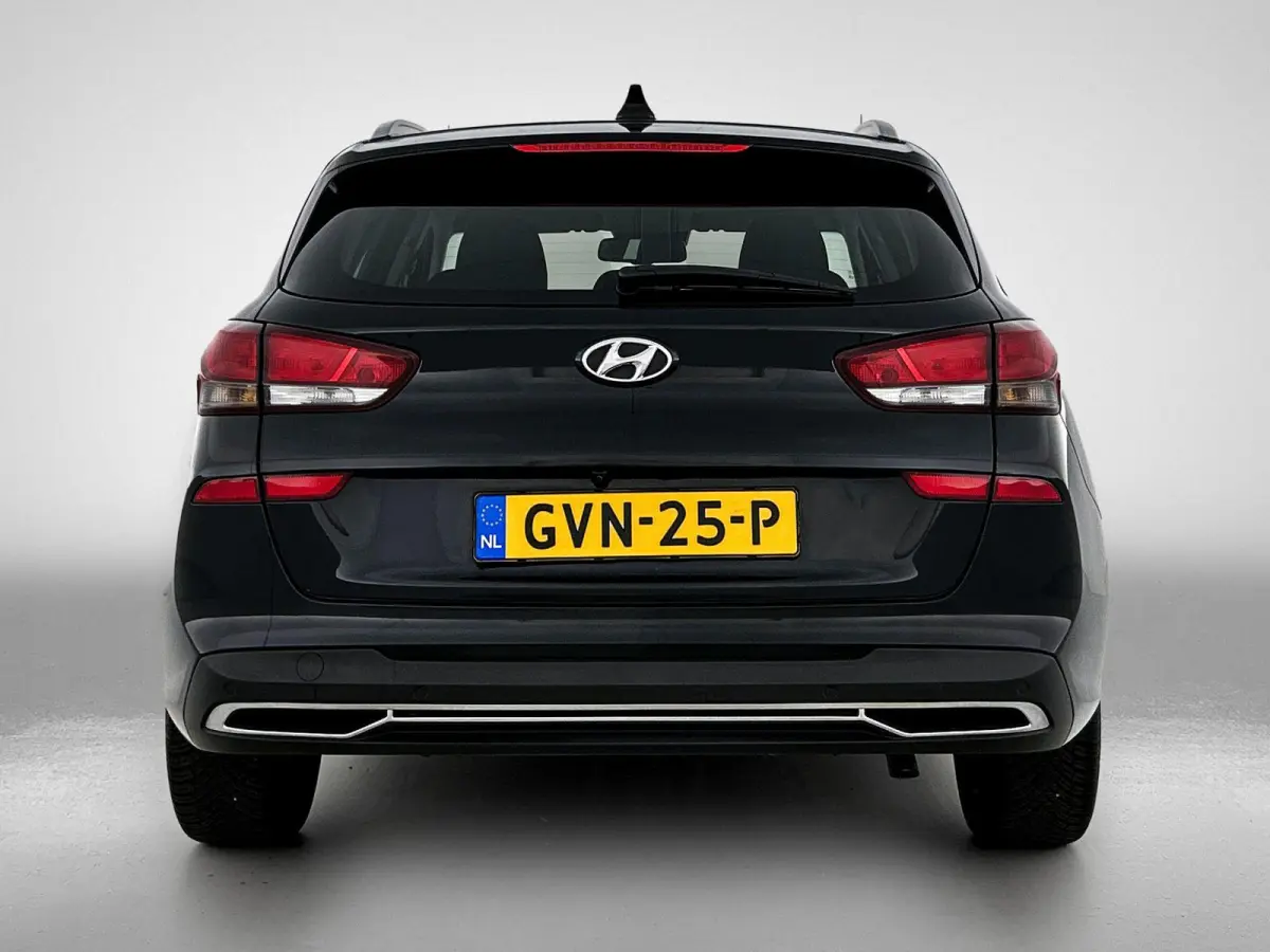 1.0 T-GDi MHEV Comfort Smart | Automaat | Navigatie | Achteruitrijcamera | DAB | Virtual Cockpit | Cruise Control | Climate Control | Lichtmetalen Velgen |