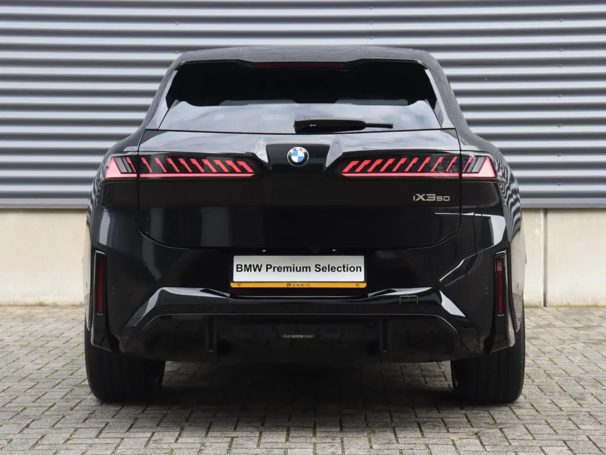 50 xDrive | Direct Beschikbaar! | M Sportpakket | Panodak | Head-Up | Trekhaak | Driving Assistant Plus | Harman Kardon | Parking Assistant Prof. | SoH 100% | 22'' LMV