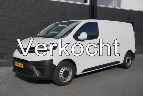 1.5 D-4D 120PK L2 EURO 6 - Airco - Cruise - Camera - € 14.900,- Excl.