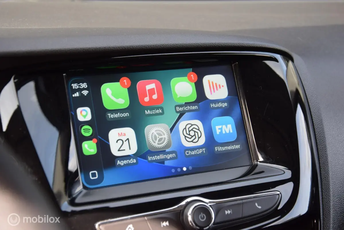1.0 Online Edition Navi Cruise Control & Apple Carplay