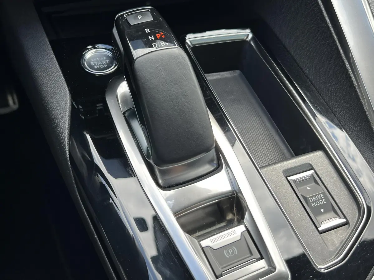 1.6 HYbrid 225 GT 360 Camera / Panoramadak / FOCAL / Trekhaak
