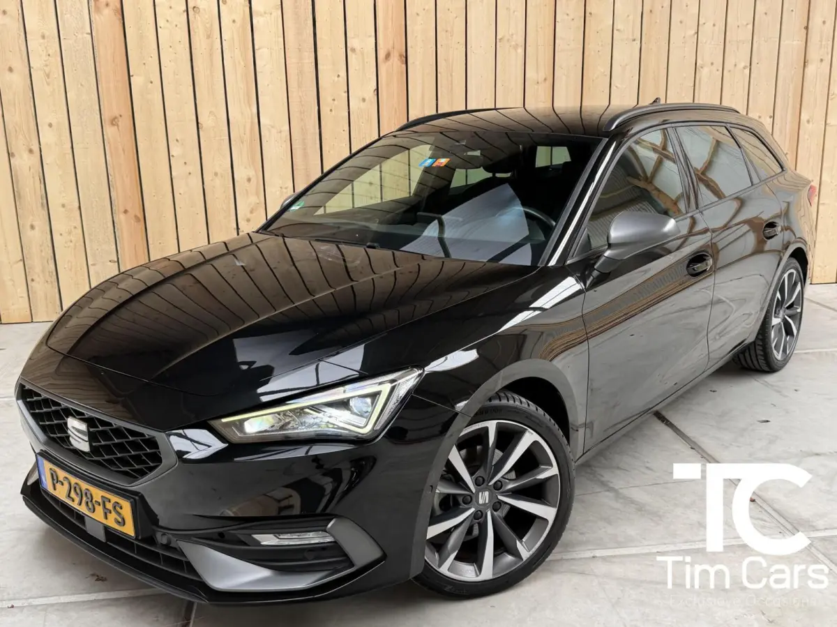1.0 eTSI FR Business Intense Automaat | Metaalkleur | Apple CarPlay/Android Auto Full-link | LED verlichting | Climate control | Cruise control adaptief | Navigatiesysteem | Achteruitrijcame