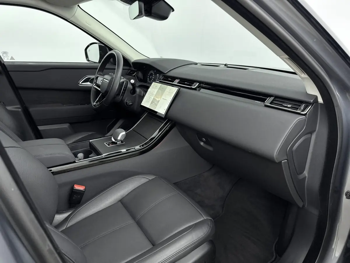 2.0 P400e Edition | Facelift | Alarm klasse 5 | PDC V+A en camera | Panoramadak | 20 inch LM | Keyless |