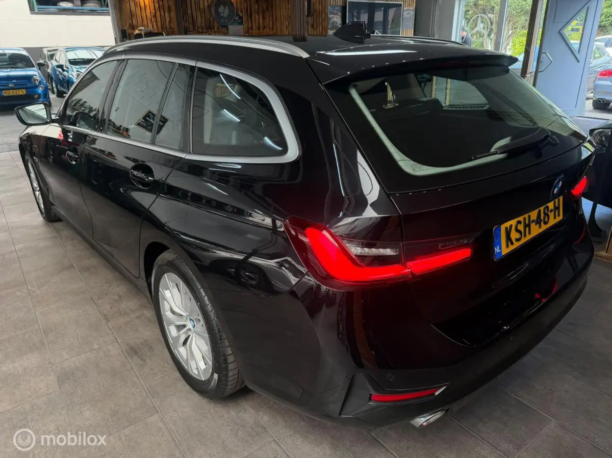 320e|Clima|Carplay|Nieuw staat!
