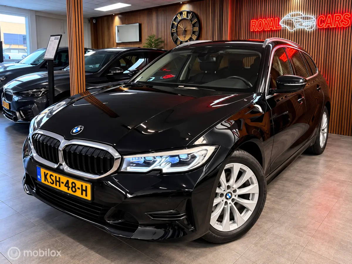 320e|Clima|Carplay|Nieuw staat!