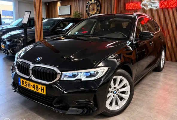 320e|Clima|Carplay|Nieuw staat!