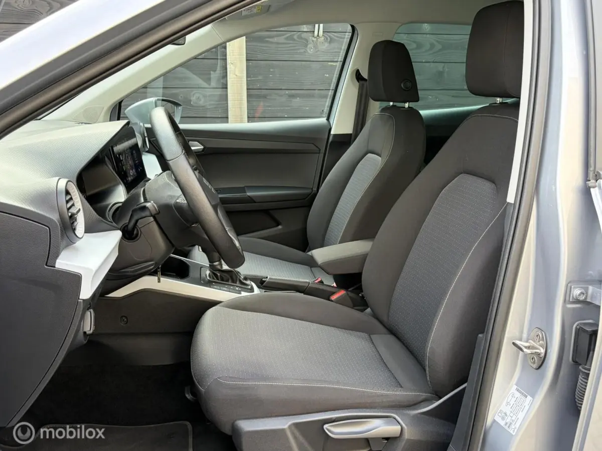 1.0 TSI Style AUTOMAAT 110 PK / Clima / Carplay / LM / 43.879 KM